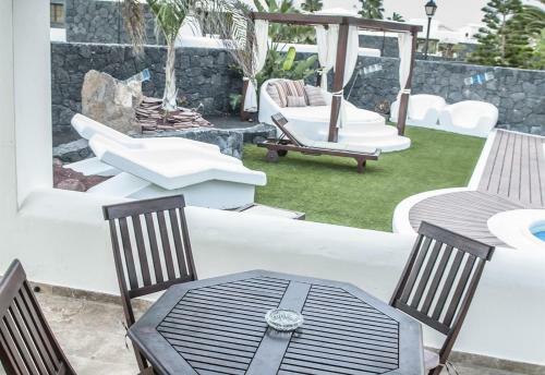 Villa Faro Park With Private Pool