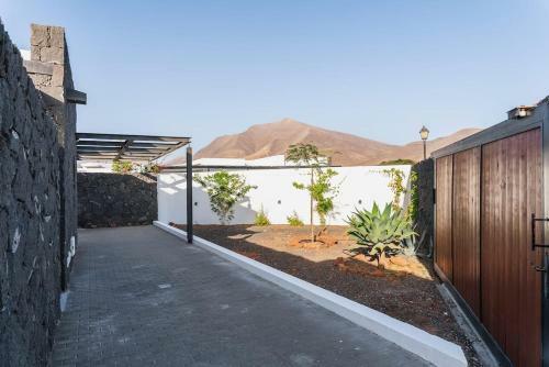 3 Bedroom Villa Pool Short Walk From Papagayo Beach