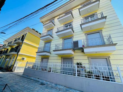 Apartamento Extra Home, Gjuhadol
