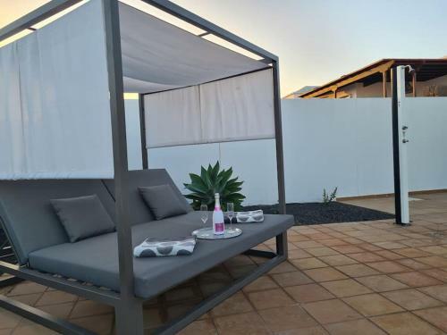 Luxury 4-bedroom Villa With Heated Pool + Sea View