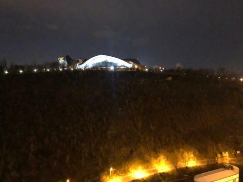 Apartamento Kievyan Bridge Luxury View Loft