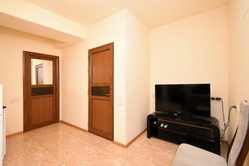 A&x Hostel And Tours