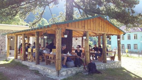Hostal 'gurra Family' Guesthouse