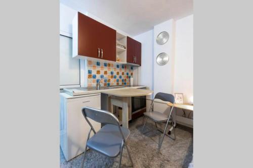 Apartamento 11 Steps From The Center, Lovely Studio