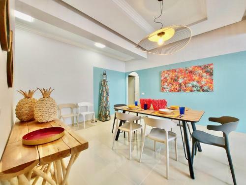 Aromas Suites Apartments