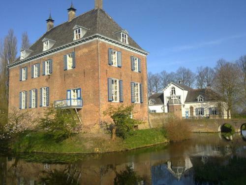 Bed & Breakfast Kasteel Ophemert