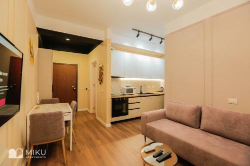 Miku Apartment-perfect 1bd At Komuna E Parisit