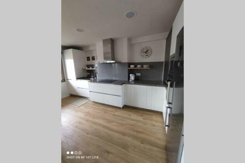 Apartamento Un Balc�n Sobre El Rio Sella