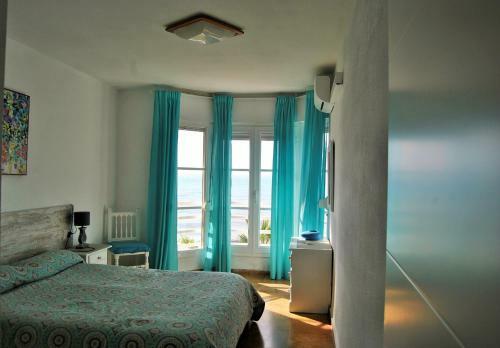 Apartamento Frente Al Mar,primera Linea de Playa
