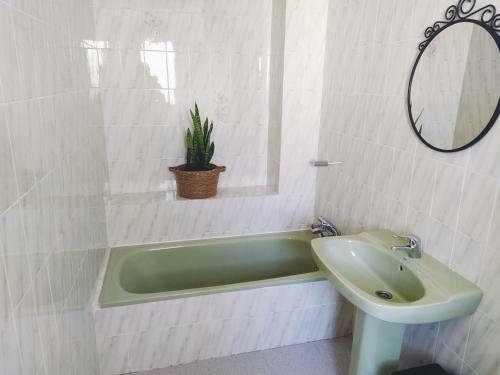 Hostal Mon�simo Pensi�n Rinc�n de La Victoria