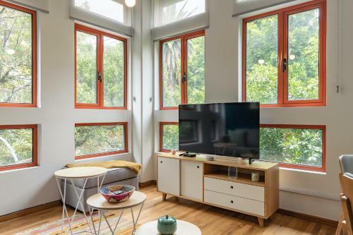 Art Deco & Modern Apt With Rooftop In Condesa!