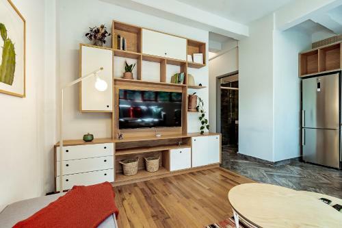 Chic Modern La Condesa Apt In Art Deco Building