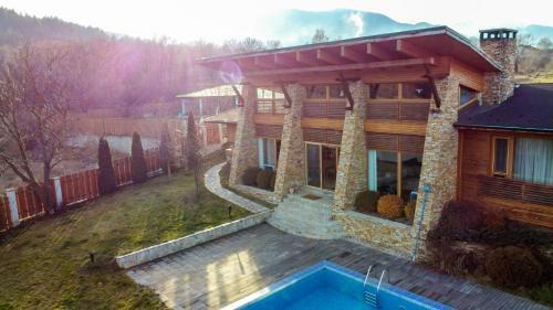 Villa Luxury Houses In Dobrinishte