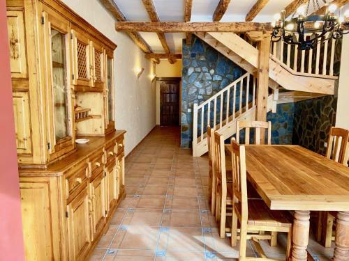 La Parada de Jimena-casa R�stica Rodeada de Bodegas En Rueda