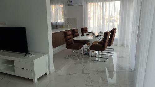 Mobina Villas