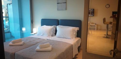Apartamento Horizon Luxury Suite At Finikoudes Beach 303