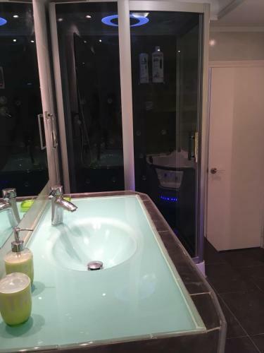 Apartamento Piso Rom�ntico Y Moderno En Ronda