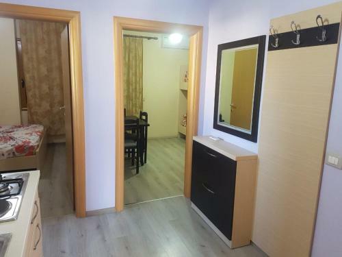 Lodge Green Relax