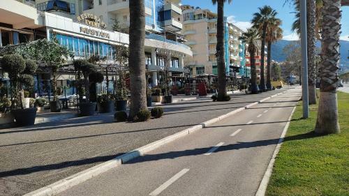 Apartment In Lungo Mare Vlore