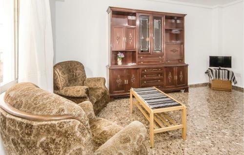 Four-bedroom Apartment In Sagunto