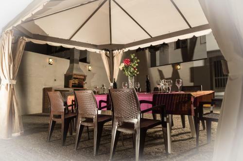 Casa T�o Peguero, Piscina Climatizada