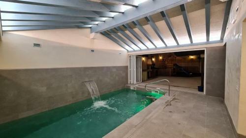 Casa T�o Peguero, Piscina Climatizada