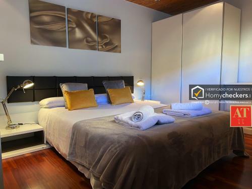 Apartamento Homyat Atico Prior, Plaza Mayor