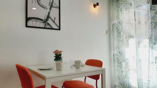 Hostal Lucia By Gaiarooms