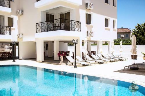 Apartamento Carisa Livadia Gardens