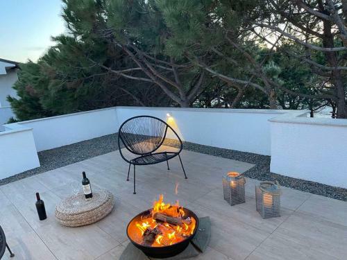 Beachfront Villa In Qerret Beach With A Private Pool