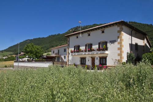 Casa Rural Lazkano En Sierra de Urbasa