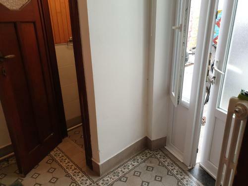 1-2 Bedroom Apartments Close To Eu District.
