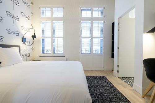 Fabulous Apartments In Ch�telain Area