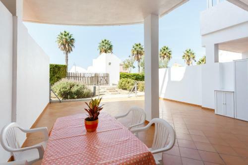 Bonito Apartamento En Campo de Golf Con Piscina