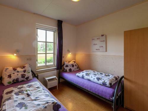Upbeat Holiday Home In Reutum With Jacuzzi