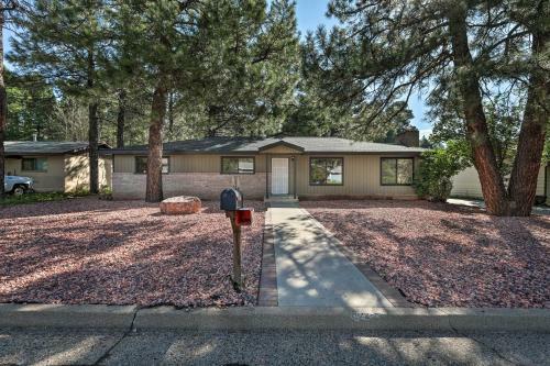 Contemporary Flagstaff Retreat With Ponderosas!