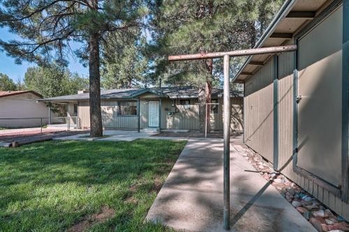 Contemporary Flagstaff Retreat With Ponderosas!