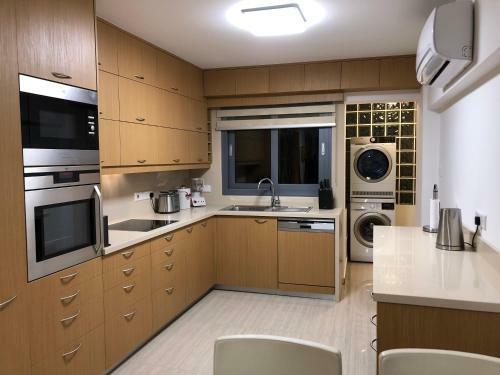 Kennedy Deluxe Suites