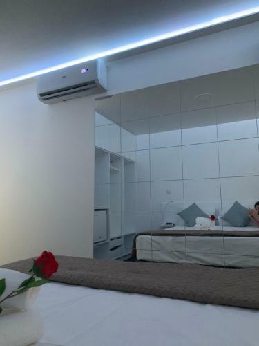 Hostal Nicosia 5 Stars Suites