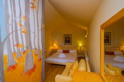 Persephone Cottage By Agroholidays