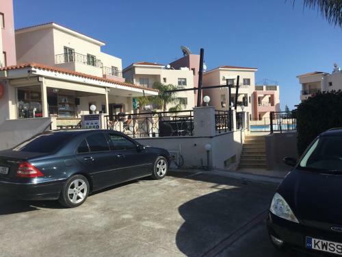 Nice Freshly Renovated Sea-view Apartment