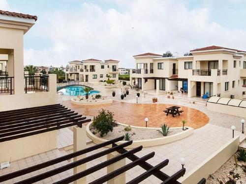 Beautiful 2 Bedroom Apartment At Premium Location.