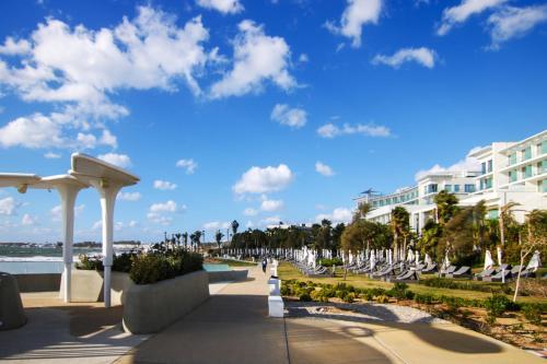 Apartamento Phaedrus Living: Seaside Luxury Flat Limnaria 152