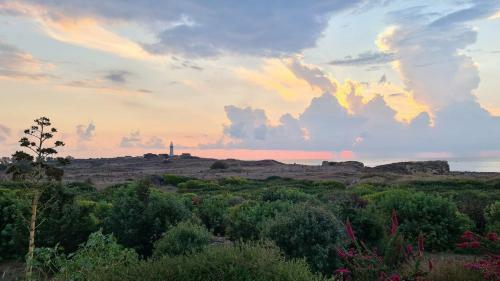 Phaedrus Living: Seaview Luxury Villa Venus