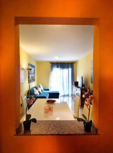Cosy Modern Apartment At South Tenerife