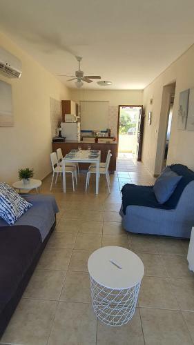 Nafsika 2 Bedroom Beach Apartment
