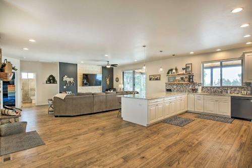 Sunlit Heber Family Cabin With Deck And Mtn Views
