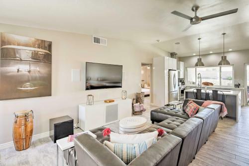 Lavish Lake Havasu Home W/ Pool, Spa & Fire Pit!