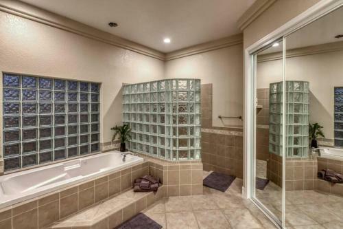 360 Lake Havasu Views With Pool & Bbq!