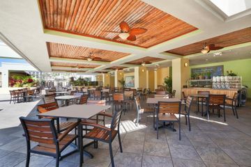 Hotel Holiday Inn Waikiki Beachcomber